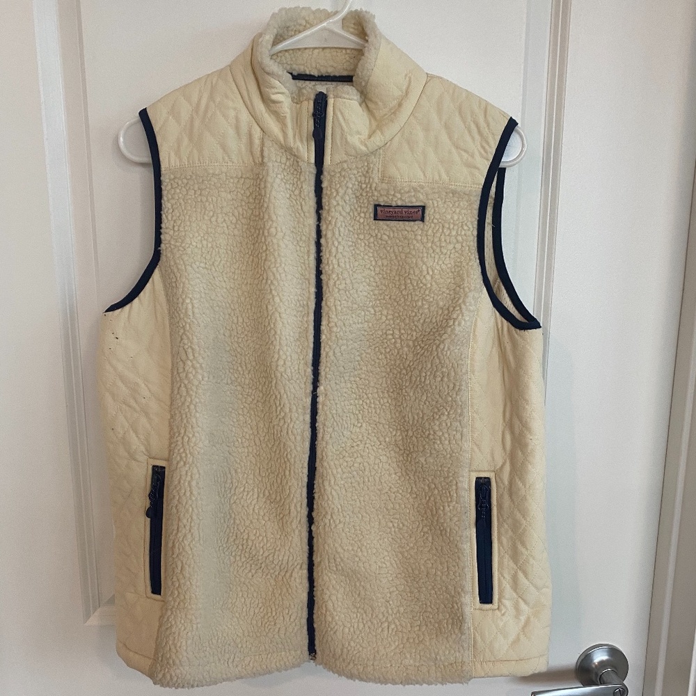 Vineyard Vines cream-colored vest, size M!